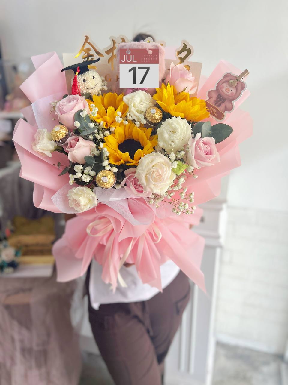 Fresh Graduation Bouquet - Online Florist KL