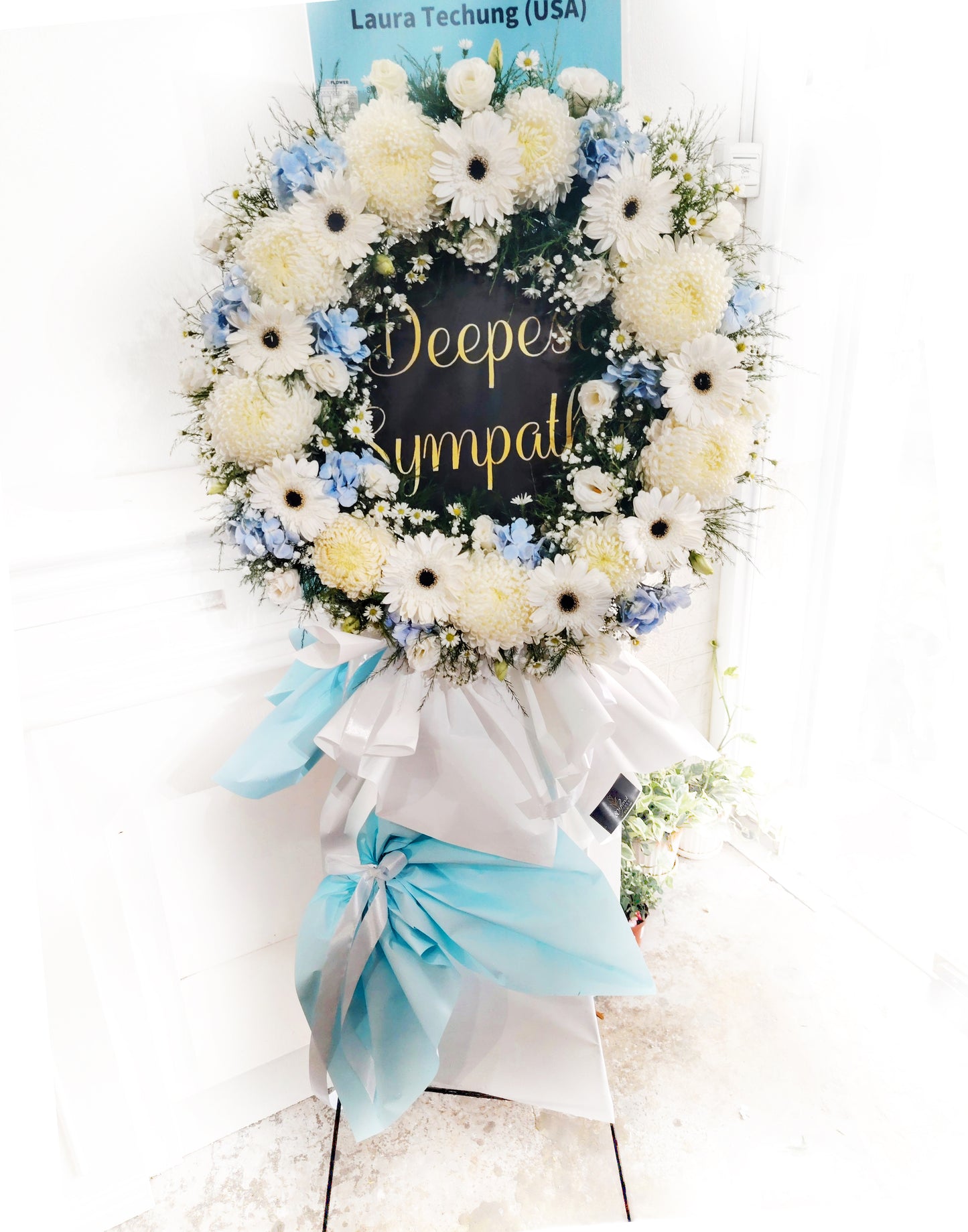 Deepest Sympathy Flower - delivery o xiao en cheras