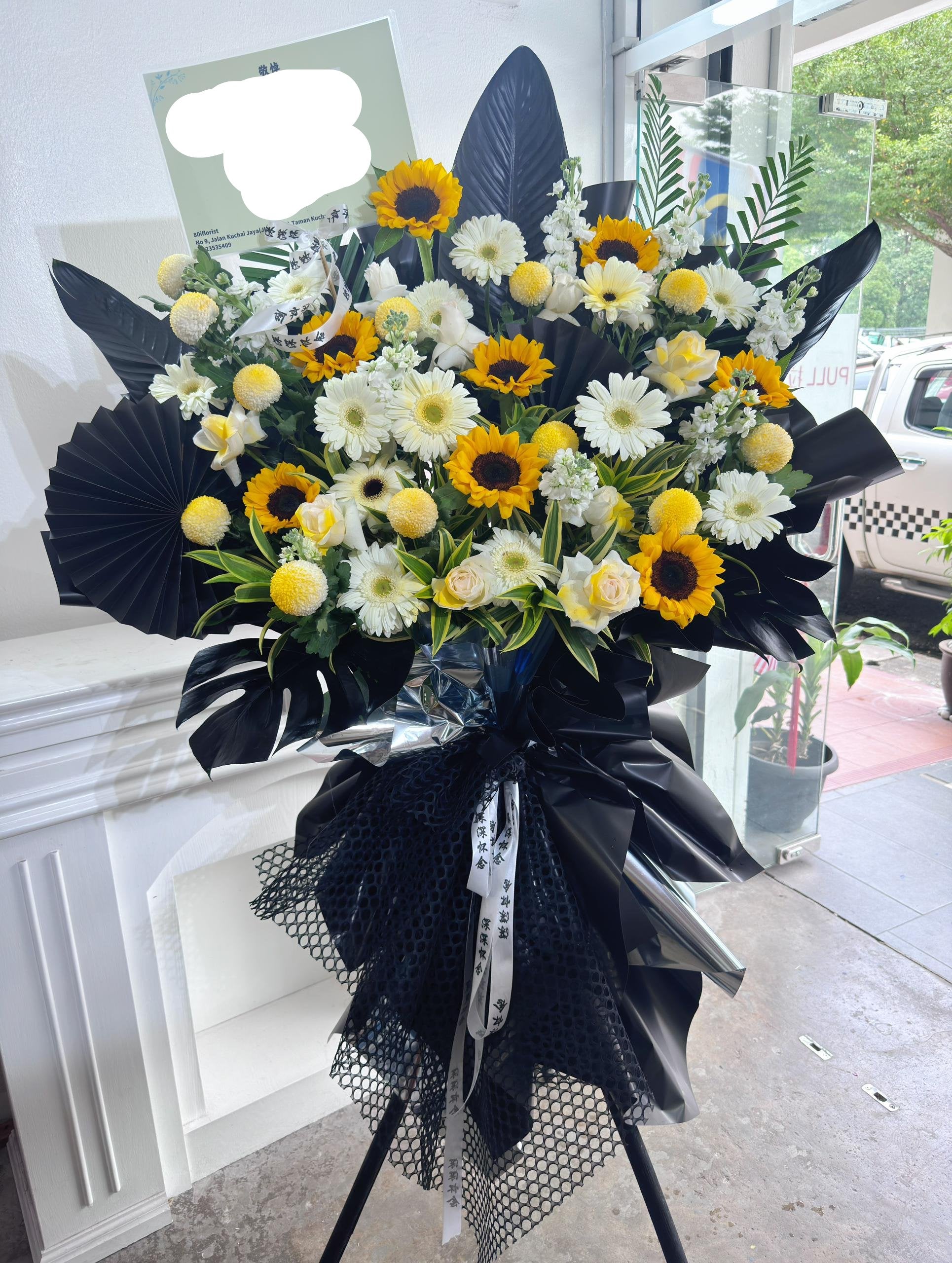 KL Florist – Same-Day Condolence Flower Stand Delivery in KL, Klang Valley & Selangor.