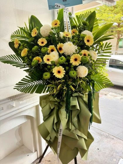 Condolence Flower Stand for Funeral KL – Same-Day Delivery