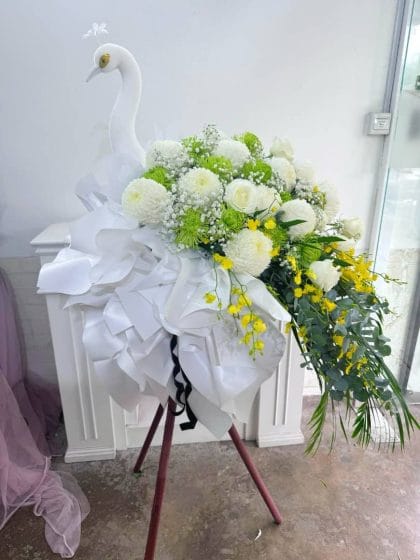 白鸟之光白事花篮 - 富贵生命馆丧礼送花服务 KL & Shah Alam