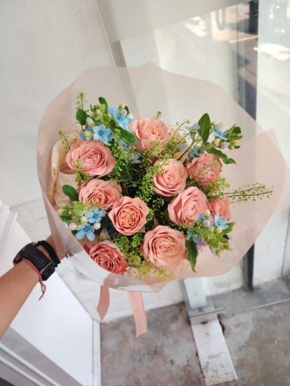 Shop Cappuccino Rose Bouquet - Flower Delivery Kuchai Lama