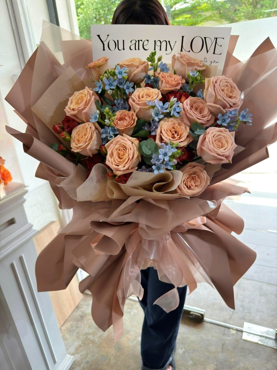 复古卡布奇诺玫瑰 - KL花店爆款生日与周年纪念鲜花束 Fresh Cappuccino Rose Bouquet