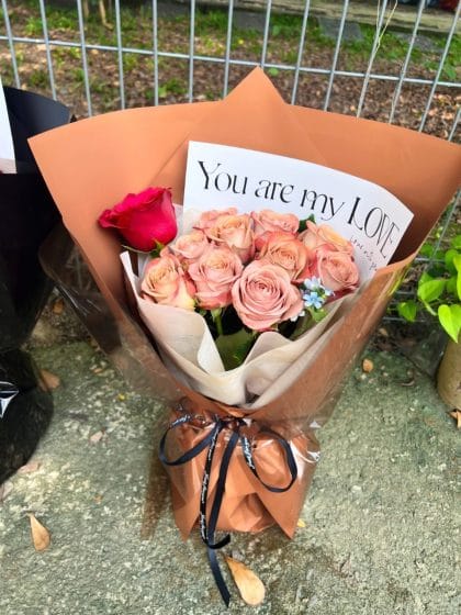 Taman Desa Florist Cappuccino Rose Flower Delivery