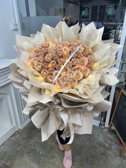 Fresh Cappucino Rose Bouquet - Flower Delivery KL