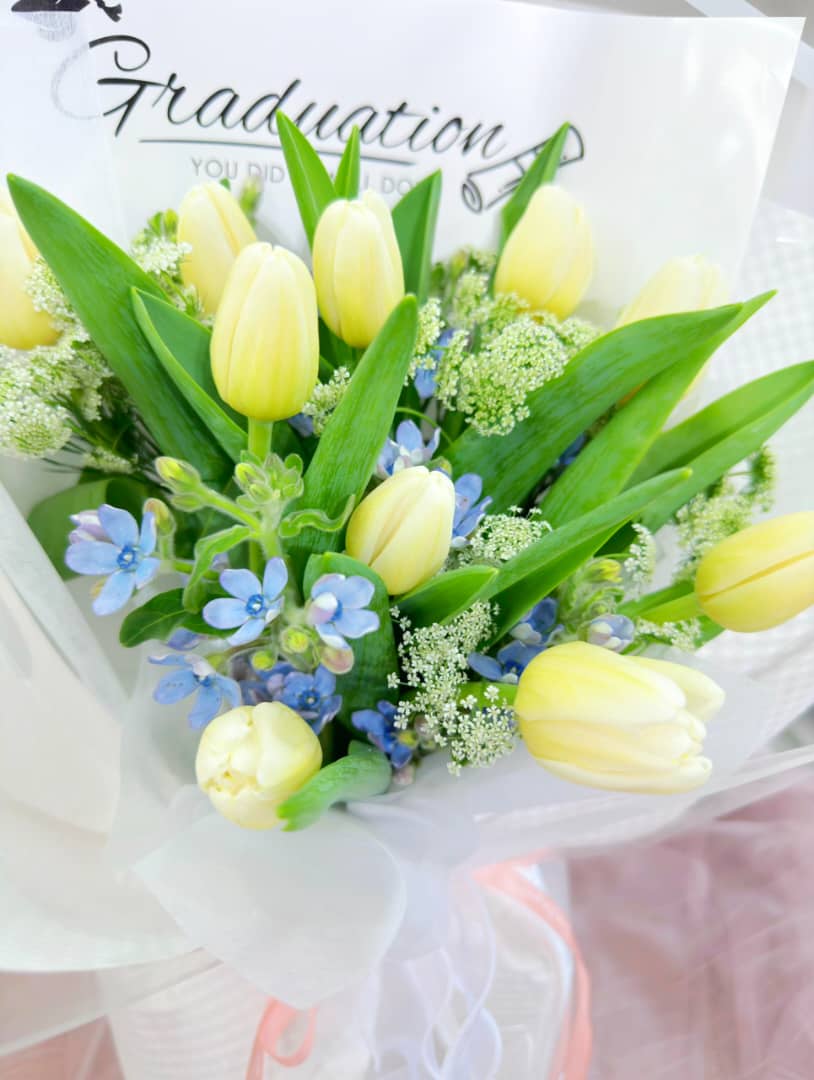 Fresh White Tulip Bouquet – TF2 - Image 2