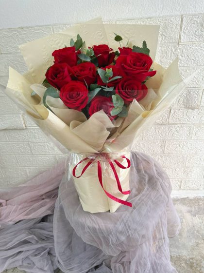Bandar Kinrara garden rose bouquet for same-day flower delivery in Puchong