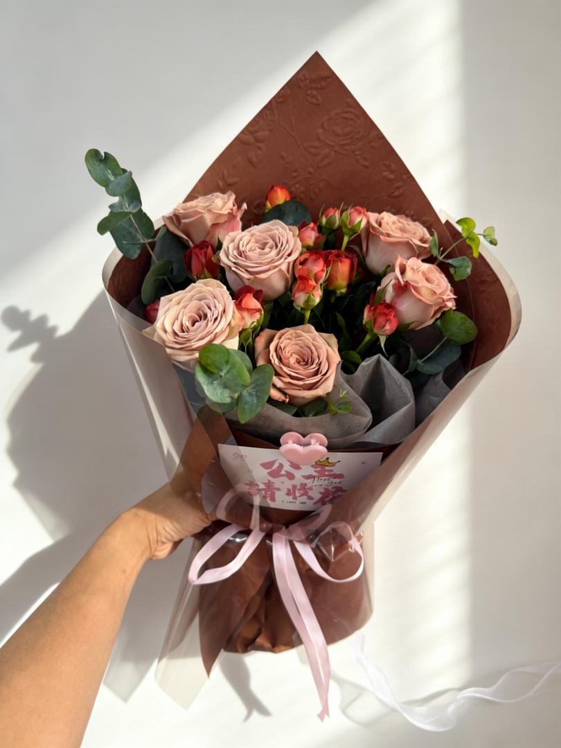 6 Stems Cappuccino Rose Bouquet – CR15