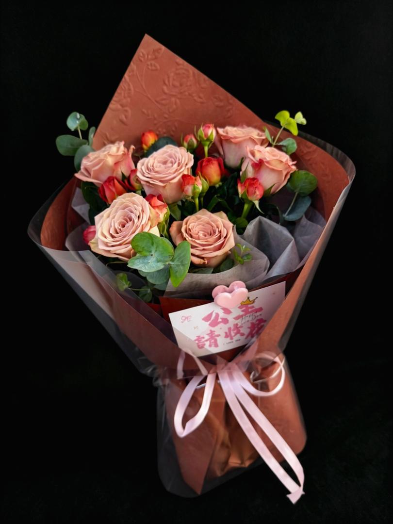 6 Stems Cappuccino Rose Bouquet – CR15 - Image 2