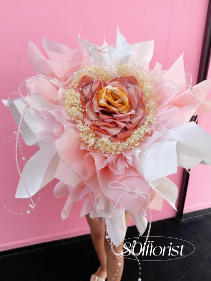 300 Sweet Heart the CASH BOUQUET – MB11