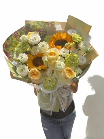 Sunflower Radiance Bouquet  Appreciation · Award Gift MD05